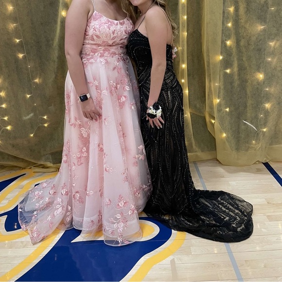 Sherri Hill Prom Dress! - Picture 4 of 5